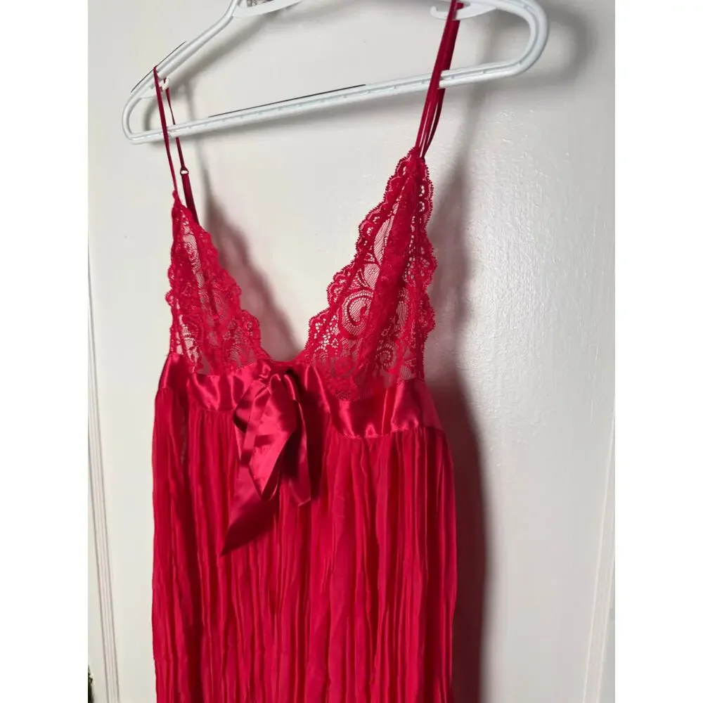 Victoria's Secret Red Lace Pleated Babydoll Chemise Slip Lingerie Women's Size L